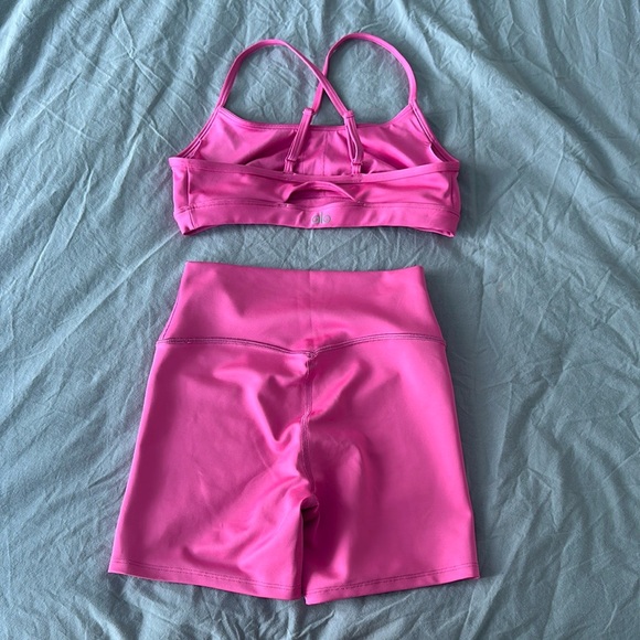 ALO Yoga Pink Women's Shorts - Picture 4 of 6